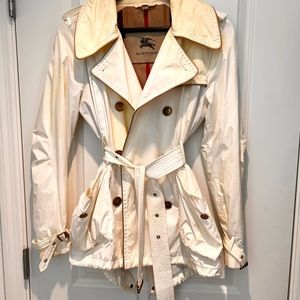 BURBERRY WHITE NYLON RAIN JACKET
